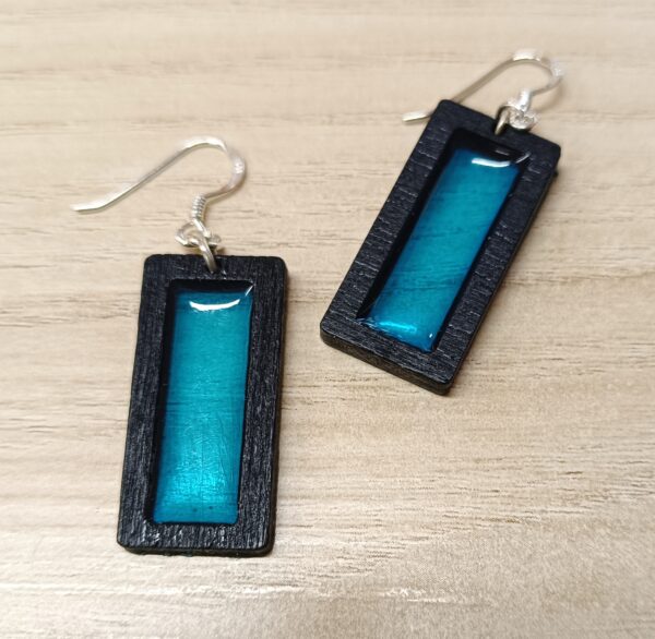 PENDIENTES RECTÁNGULO CON RESINA